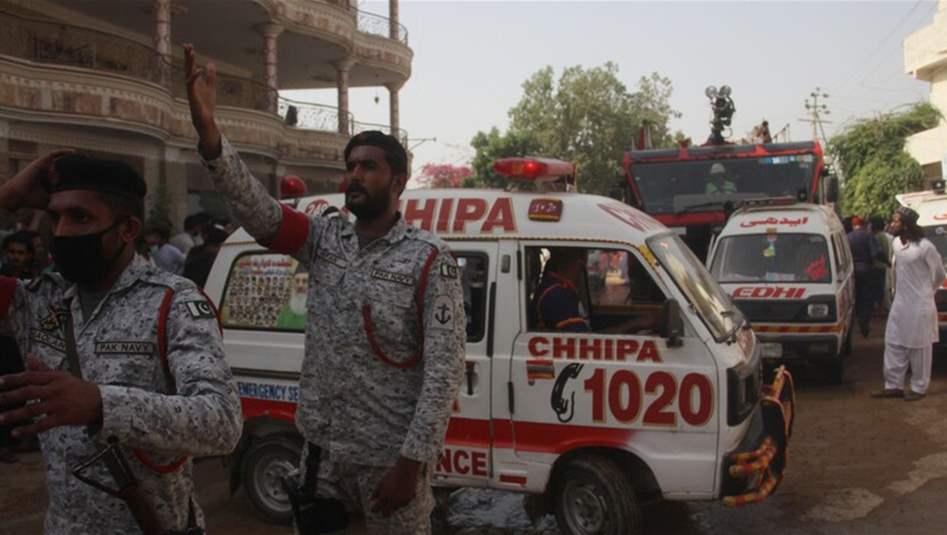 مصرع 20 شخصاً بحادث مروري في باكستان (فيديو)