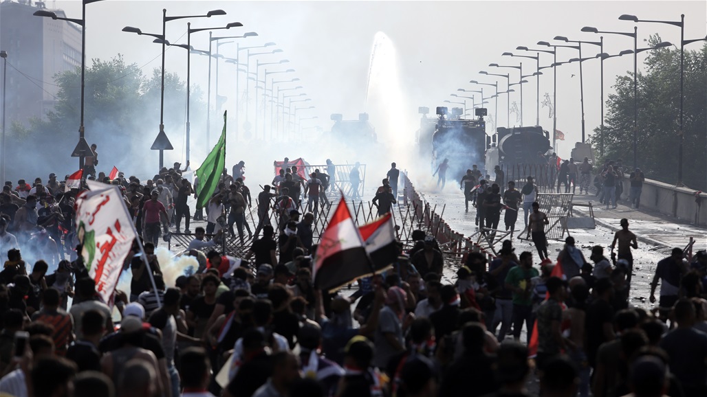 حقوق الانسان تطالب بايقاف استخدام الغاز والرصاص المطاطي ضد المتظاهرين فورا 