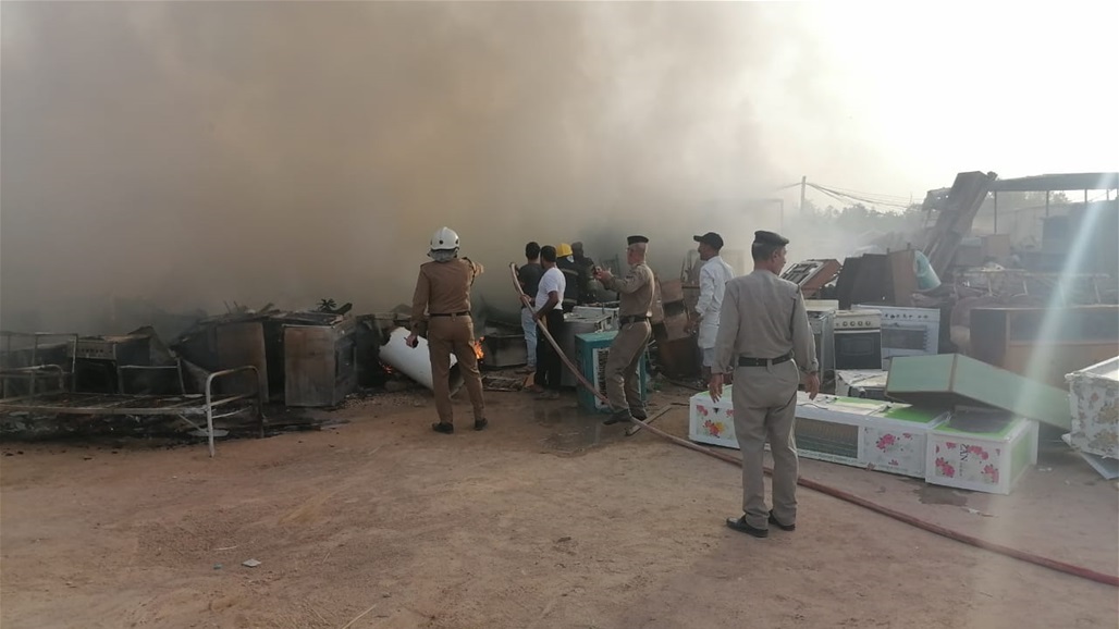 حريق "ضخم" يلتهم سوق العسكري في النجف (صور)