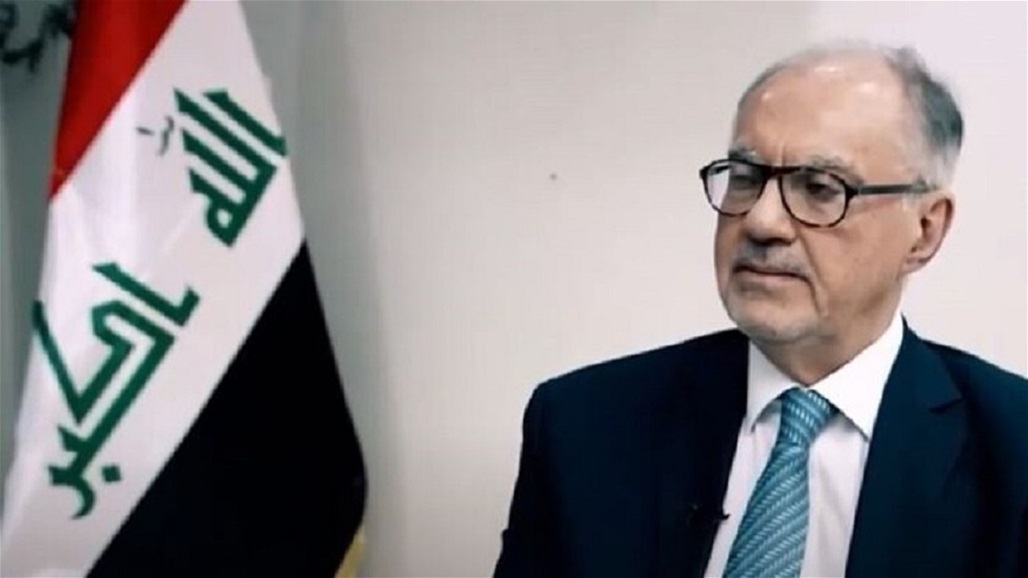 المالية ترد على أنباء تهديد وزيرها المستقيل ومغادرته العراق