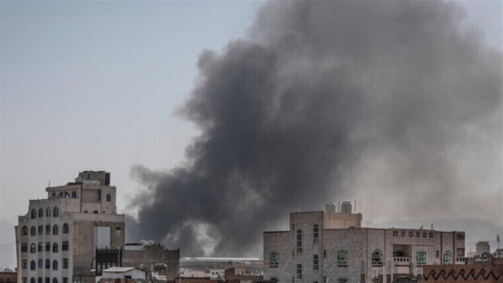 قصف أمريكي بريطاني يستهدف مطاراً غرب اليمن