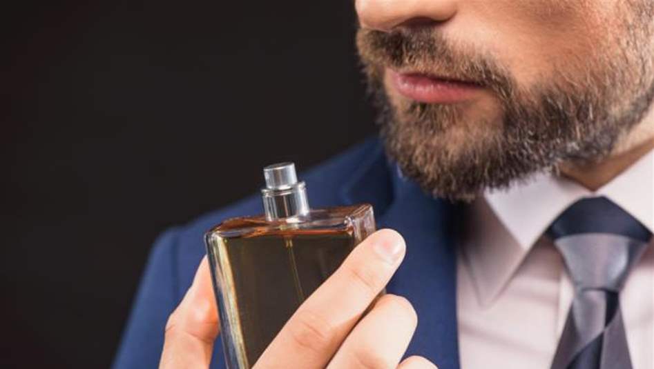 لرائحة عطر قوية تدوم لساعات... إليك هذه النصائح!