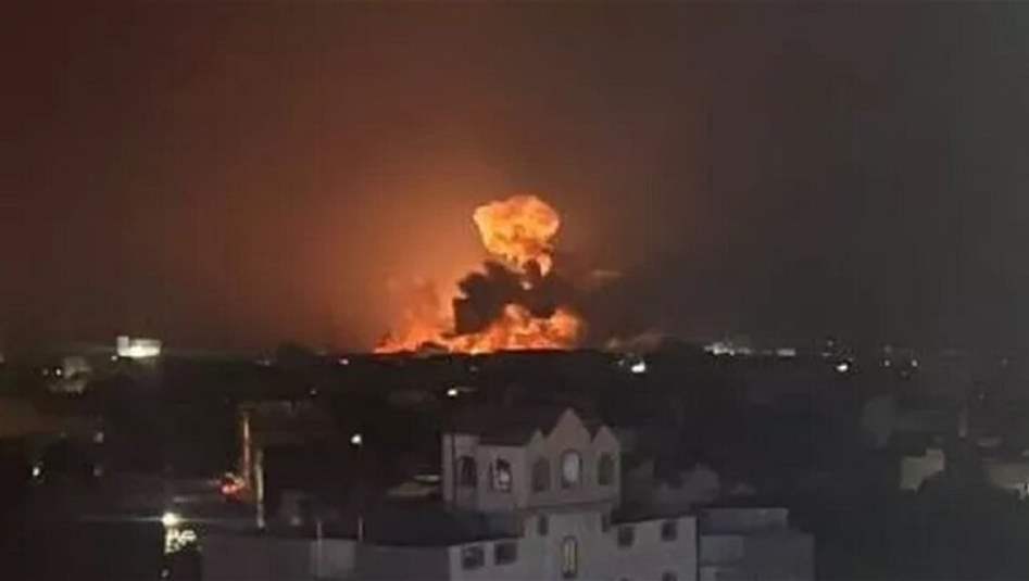 الجيش الأمريكي يعلن تدمير ميناء للوقود في اليمن