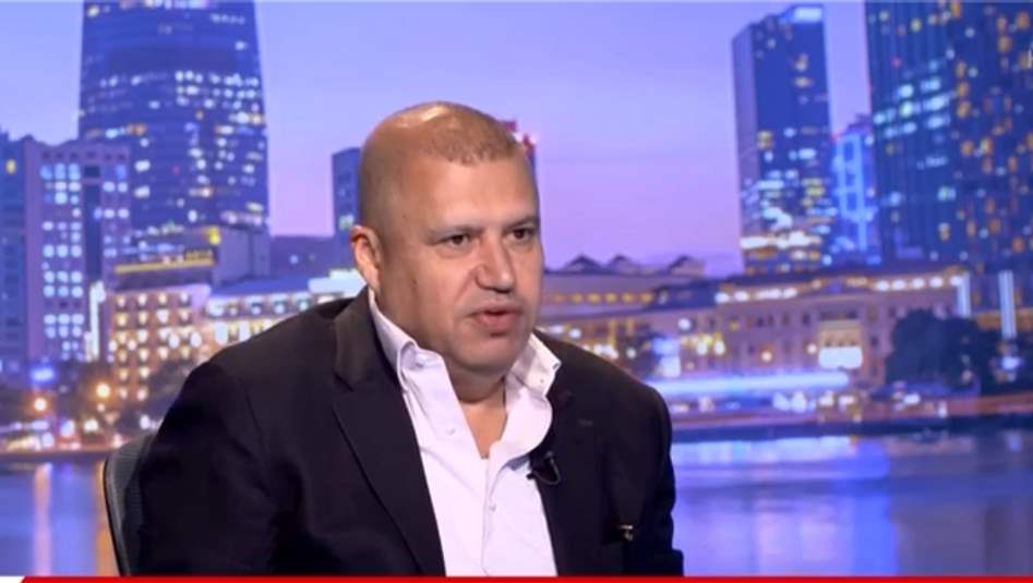 مستشار رئيس الوزراء: الحكومة حافظت على دور العراق المحوري والفاعل