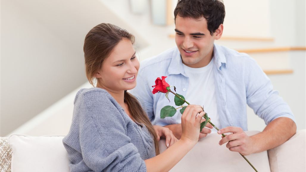 كيف تجعلين خطيبك يحبك؟