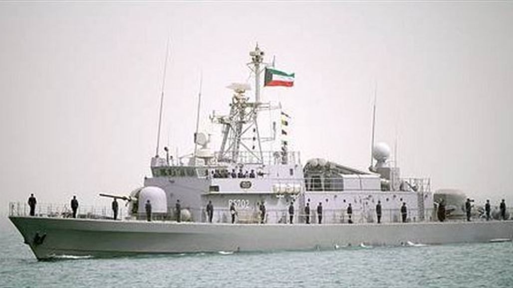 البحرية الكويتية تسلم نظيرتها العراقية سبعة صيادين بعد احتجازهم في خور عبد الله